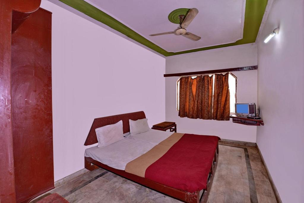 Aditya Palace Agra  Eksteriør billede